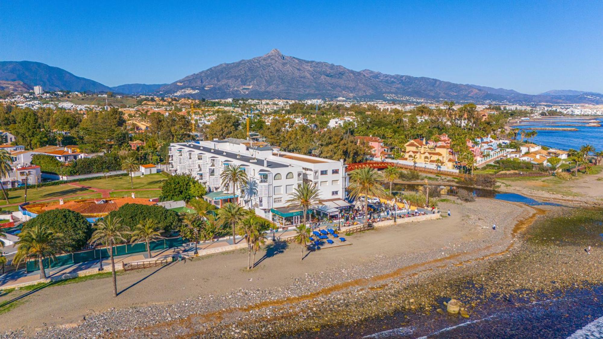 Buenti Apartments Beach Beautiful View Марбелья Экстерьер фото